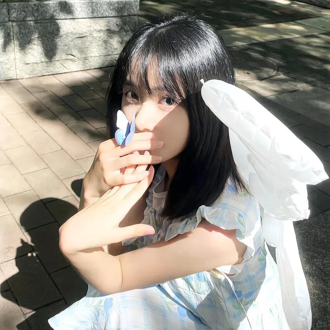 蒙娜丽莎与血月